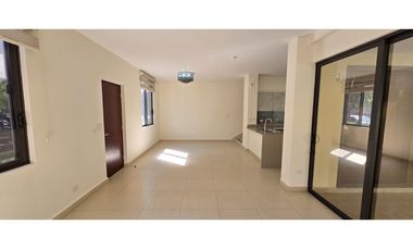 Casa con Paneles Solares en River Valley - Panamá Pacífico