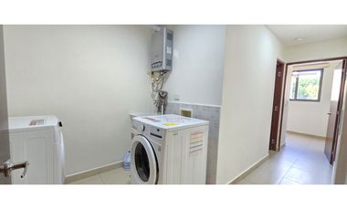 Casa con Paneles Solares en River Valley - Panamá Pacífico