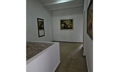 CASA DUPLEX EN HATO PINTADO 243M2 CERCA DE LA 12 DE OCTUBRE