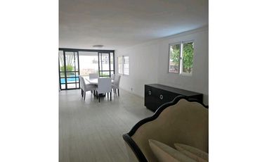 CASA DUPLEX EN HATO PINTADO 243M2 CERCA DE LA 12 DE OCTUBRE