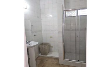 CASA DUPLEX EN HATO PINTADO 243M2 CERCA DE LA 12 DE OCTUBRE
