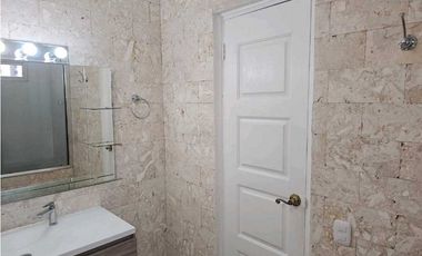 CASA DUPLEX EN HATO PINTADO 243M2 CERCA DE LA 12 DE OCTUBRE