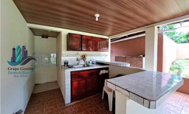 ALQUILO CASA DE 3HAB SIN MUEBLES