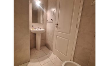 ESPECTULAR  DEPARTAMENTO ALQUILER C/ COCHERA CALLE CHILE 776.CUIDAD