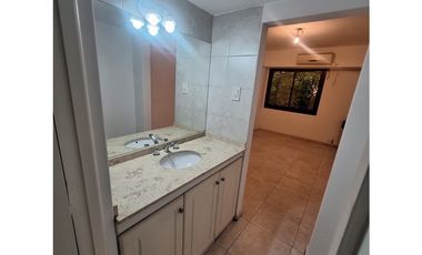 ESPECTULAR  DEPARTAMENTO ALQUILER C/ COCHERA CALLE CHILE 776.CUIDAD