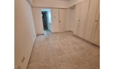 ESPECTULAR  DEPARTAMENTO ALQUILER C/ COCHERA CALLE CHILE 776.CUIDAD