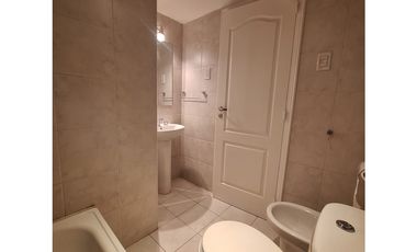 ESPECTULAR  DEPARTAMENTO ALQUILER C/ COCHERA CALLE CHILE 776.CUIDAD