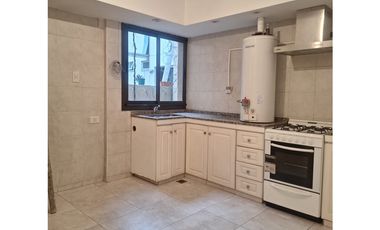 ESPECTULAR  DEPARTAMENTO ALQUILER C/ COCHERA CALLE CHILE 776.CUIDAD