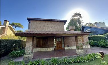 PINAMAR  -   CASA JM ....DE LAS TRES GRACIAS