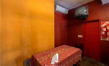 VENTA CASA 4 AMB C/ LOCAL. AV. SAN PEDRITO 2800, VILLA SOLDATI, CABA