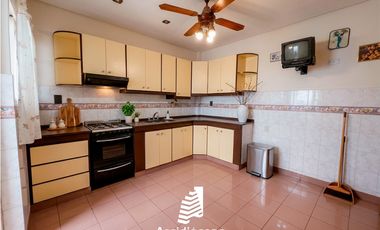 VENTA CASA 4 AMB C/ LOCAL. AV. SAN PEDRITO 2800, VILLA SOLDATI, CABA