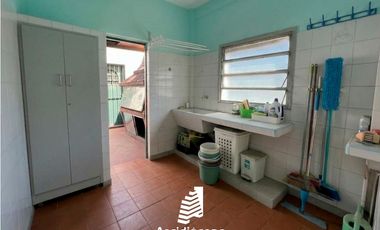 VENTA CASA 4 AMB C/ LOCAL. AV. SAN PEDRITO 2800, VILLA SOLDATI, CABA