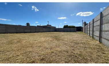 LOTE EN BARRIO SAN SOUCI