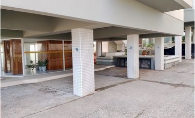 PINAMAR- DEPARTAMENTO DE 4 AMBIENTES A METROS DEL MAR