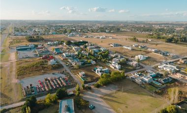 LOTE EN VENTA CON TODOS LOS SERVICIOS -TANDIL
