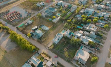LOTE EN VENTA CON TODOS LOS SERVICIOS -TANDIL