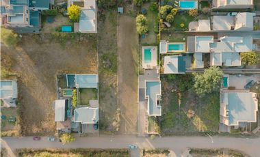 LOTE EN VENTA CON TODOS LOS SERVICIOS -TANDIL