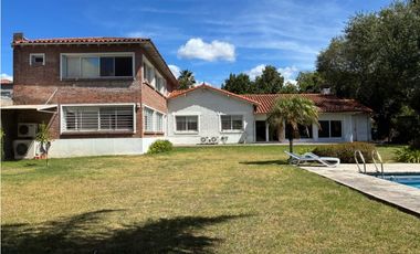CASA VENTA LOMAS DE SAN ISIDRO SANTA RITA