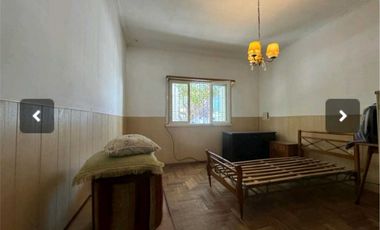 Propiedad sobre lote de 750 m2 sobre calle San Juan APTO DESARROLLO.