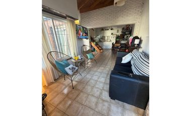 VENTA - PH 3 ambientes + patio - Santa Monica