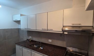 Departamento Tipo Casa en alquiler en Caseros