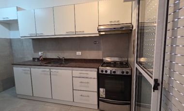 Departamento Tipo Casa en alquiler en Caseros