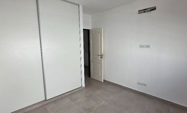 Departamento Tipo Casa en alquiler en Caseros