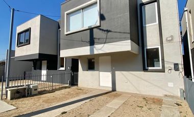 CONDOMINIO VALLE DE QUILLOTA, CALLE LAS ROSAS 1015