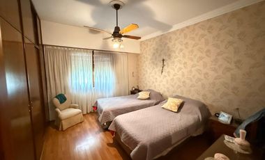 Casa en venta en Quilmes Este