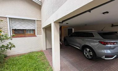 Casa en venta en Quilmes Este