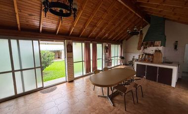 Casa en venta en Quilmes Este