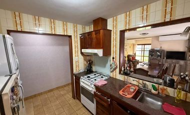 Casa en venta en Quilmes Este