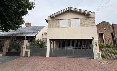 Casa en venta en Quilmes Este