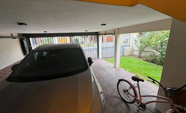 Casa en venta en Quilmes Este
