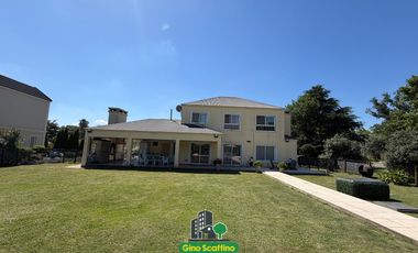 Casa en El Nacional Club De Campo