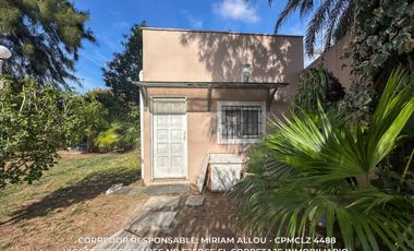 Casa de 150 m² en venta  7 ambientes c/ cochera en Monte Grande