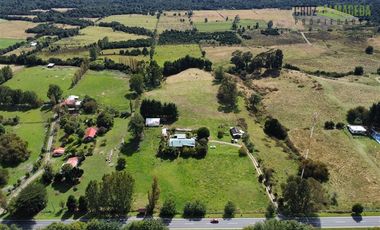 Agrícola en Venta en 12,5 hectáreas a orilla de la ruta V-60 a 4 kms del Aeropuerto y 20 minutos de Puerto Montt
