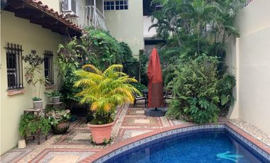 SE VENDE CASA EN LA ALAMEDA