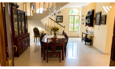 SE VENDE CASA EN LA ALAMEDA