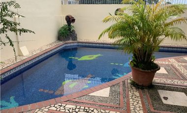SE VENDE CASA EN LA ALAMEDA