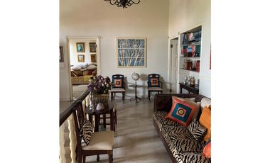 SE VENDE CASA EN LA ALAMEDA