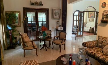SE VENDE CASA EN LA ALAMEDA