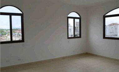 VENTA DE CASA DE 2 PISOS EN COSTA SUR EL DORAL