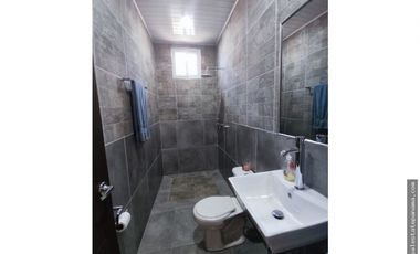 Venta casa en Altos de Cerro Azul