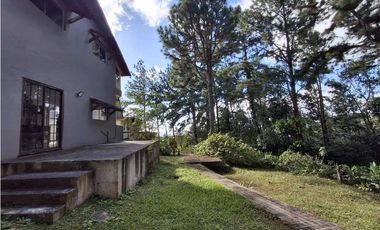 Venta casa en Altos de Cerro Azul