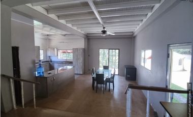 Venta casa en Altos de Cerro Azul