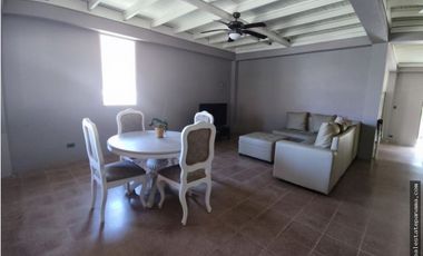 Venta casa en Altos de Cerro Azul