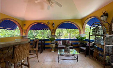 Hermosa Casa en Venta en Coronado Golf