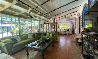 Hermosa Casa en Venta en Coronado Golf
