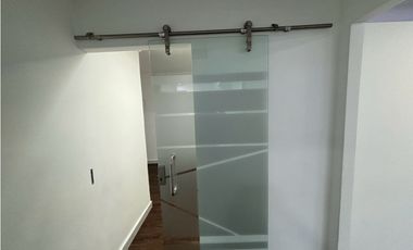 ALQUILER OFICINA EN BELLA VISTA REFORMADA (DV)